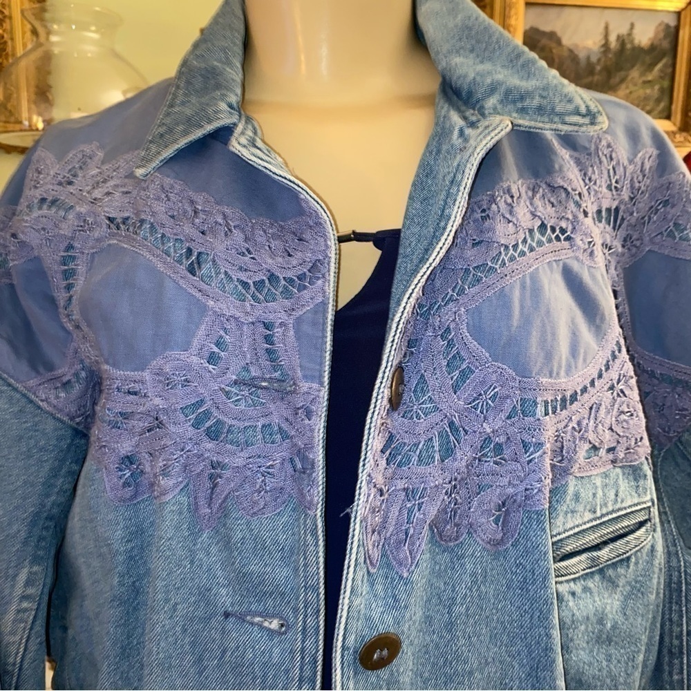 𝅺TOGETHER brand, lacy denim jacket in size Missy large. Trendy retro chic.